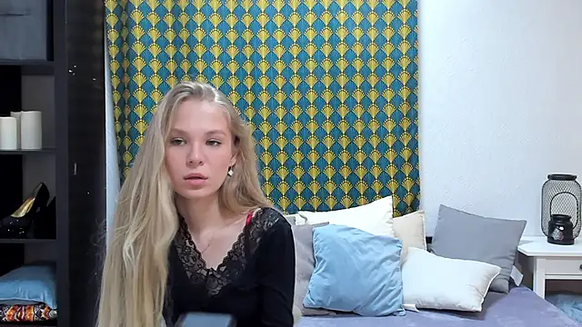 Wh1teAngelx online show from 2, 12, 2025