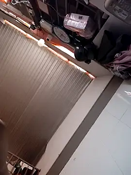 felicity chloe online show from 10, 4, 2026