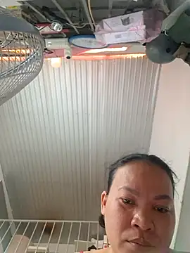 felicity chloe online show from 9, 4, 2026