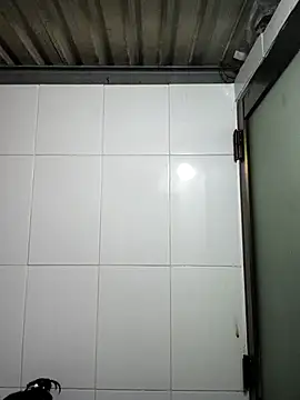 felicity chloe online show from 18, 4, 2026