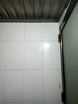 felicity chloe online show from 13, 4, 2026