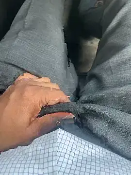 boysexy0000 online show from 4, 12, 2025