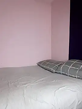 Lovely Ladyboy star online show from 17, 12, 2025