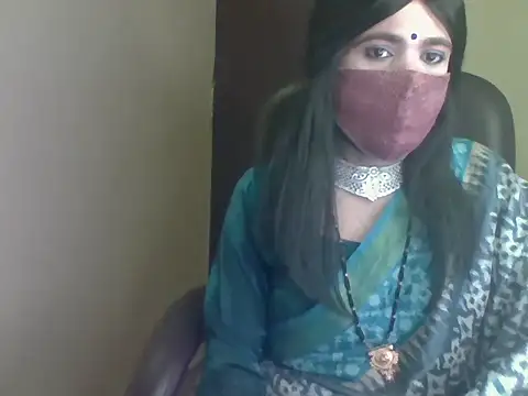 Lovely Ladyboy star online show from 1, 3, 2026