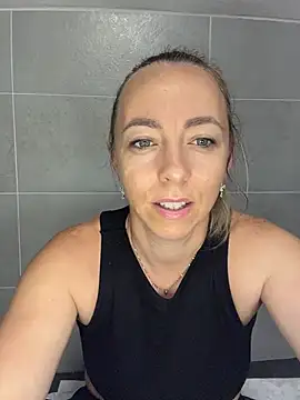 Snapshot of sole28 chatting on 6, 7, 2026 sole28 online show from 6, 7, 2026