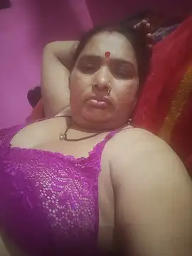 Your-shreya143 online show from 7, 7, 2026