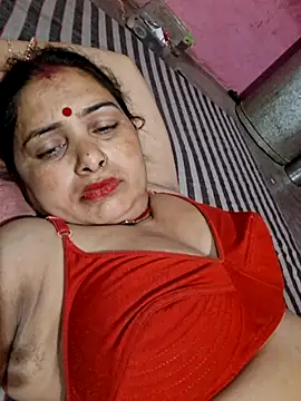 Your-shreya143 online show from 3, 6, 2026