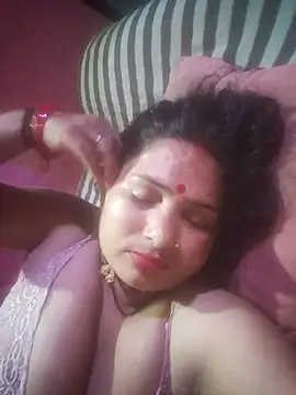 Your-shreya143 online show from 18, 7, 2026