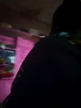 Your-shreya143 online show from 1, 4, 2026