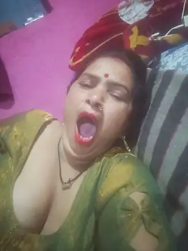 Your-shreya143 online show from 30, 6, 2026