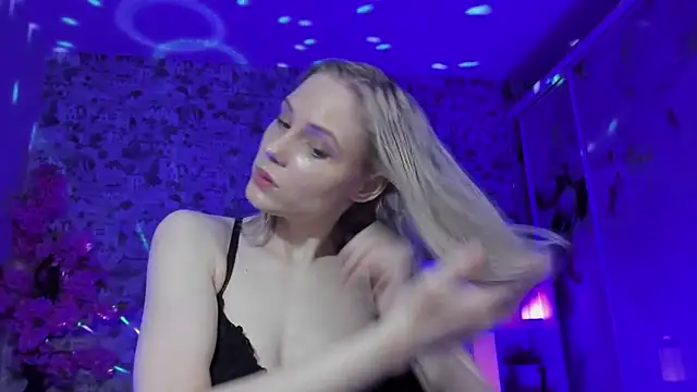 Gina Gina love online show from 8, 4, 2026