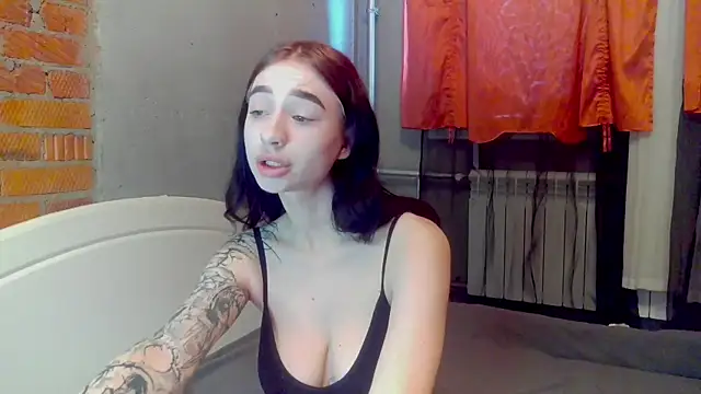 Snapshot of imChatty_Alice chatting on 7, 5, 2026 imChatty Alice online show from 7, 5, 2026