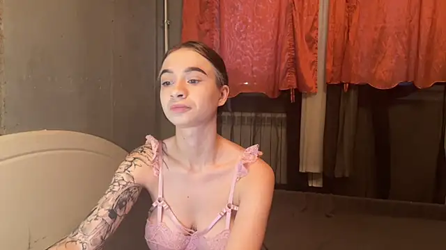 Snapshot of imChatty_Alice chatting on 7, 6, 2026 imChatty Alice online show from 7, 6, 2026