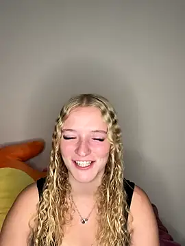 Sophie cute06 online show from 16, 12, 2025