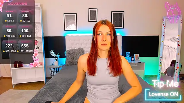 KiraNeeww online show from 5, 6, 2026