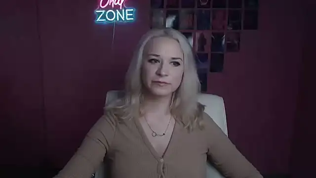 Snapshot of Melodie_Aster chatting on 6, 7, 2026 Melodie Aster online show from 6, 7, 2026