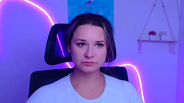 Melodie Aster online show from 21, 12, 2025