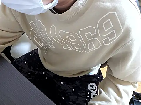 Snapshot of kaizer826 chatting on 2, 12, 2025 kaizer826 online show from 2, 12, 2025