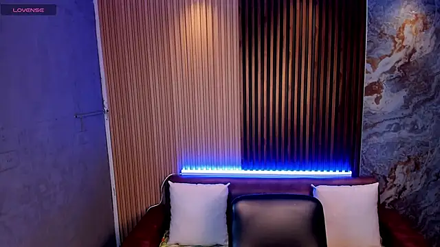 TiffanyHoustton online show from 10, 2, 2026