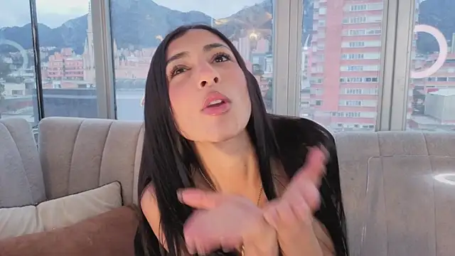 lya  brown online show from 30, 5, 2026
