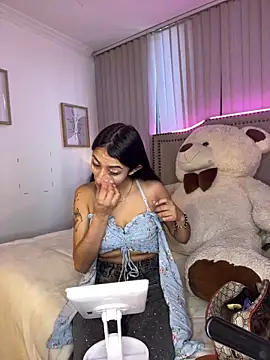 lya  brown online show from 25, 3, 2026