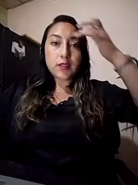 Valeria montana  online show from 17, 4, 2026