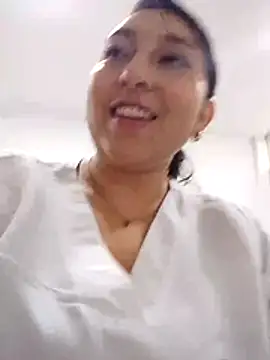 Valeria montana  online show from 24, 2, 2026