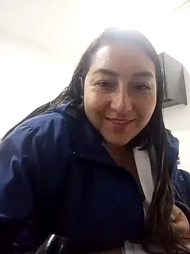 Valeria montana  online show from 12, 3, 2026