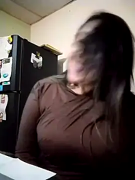 Valeria montana  online show from 9, 3, 2026