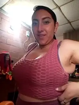 Valeria montana  online show from 24, 3, 2026