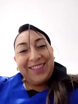 Valeria montana  online show from 17, 2, 2026