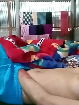 naughtygirl96 online show from 6, 4, 2026