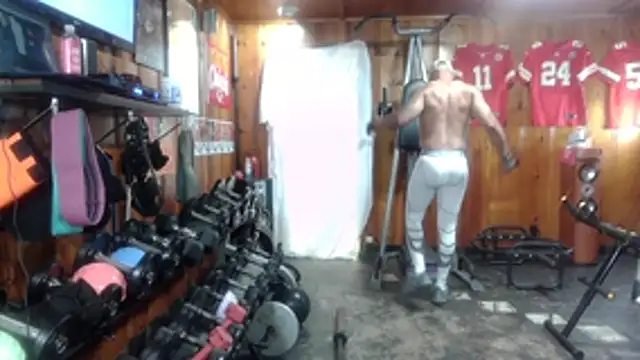 Black-Silver-Fox online show from 6, 4, 2026