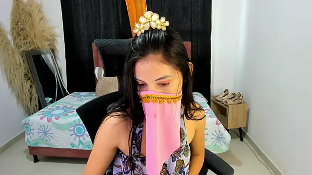 AdrianaTorres  online show from 8, 1, 2026