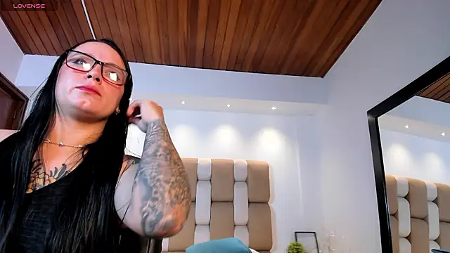 Ambar Cooxx online show from 3, 2, 2026