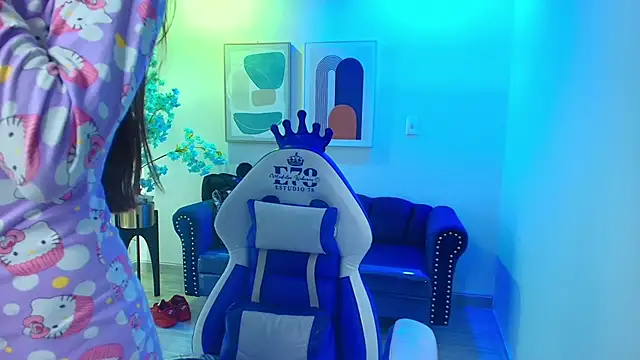 Nicole sounders online show from 4, 2, 2026