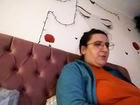 Snapshot of Dana92va chatting on 15, 2, 2026 Dana92va online show from 15, 2, 2026