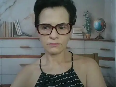 Luna-Hot0802 online show from 9, 2, 2026