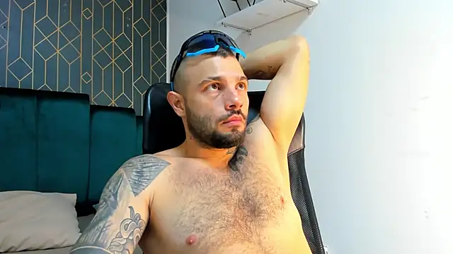 lucky smith1 online show from 19, 12, 2025