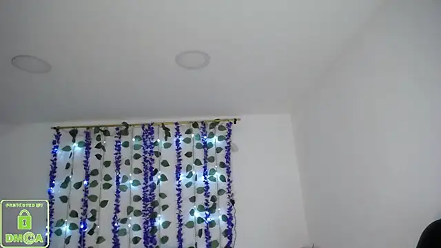 Mia Duque1999 online show from 11, 4, 2026