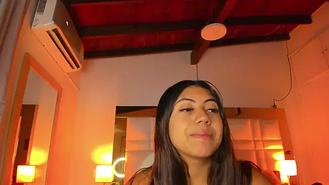 Snapshot of Zoei_Moon chatting on 24, 6, 2026 Zoei Moon online show from 24, 6, 2026