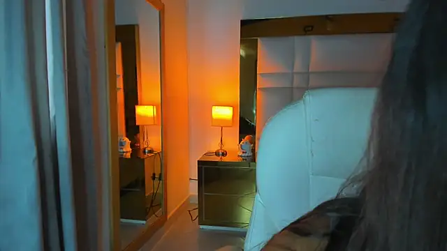 Zoei Moon online show from 17, 4, 2026