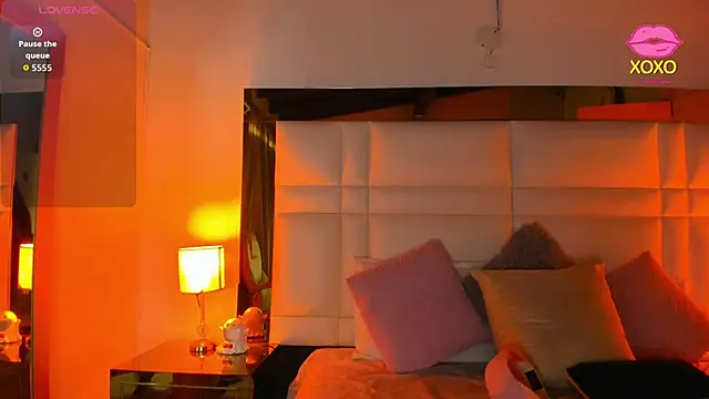 Zoei Moon online show from 19, 3, 2026