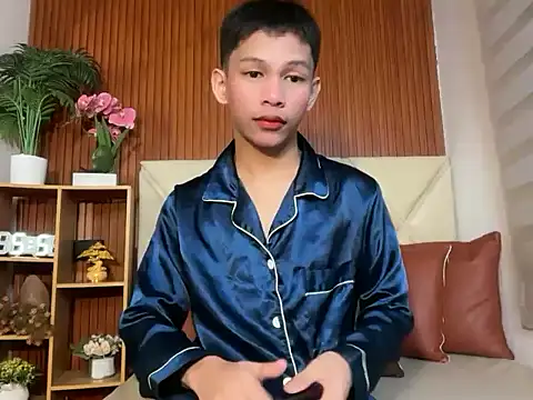 TheBoyAboveYou online show from 23, 2, 2026