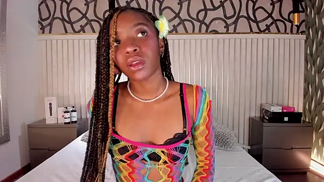 Snapshot of LilSharon chatting on 18, 7, 2026 LilSharon online show from 18, 7, 2026