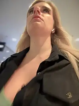 Betsy online show from 2, 2, 2025