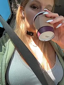 Betsy online show from 26, 3, 2026