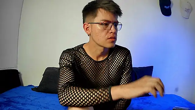 nicolatinboy online show from 6, 2, 2026
