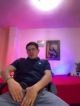 williamsmiiths16 online show from 25, 2, 2026