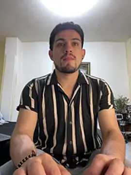 williamsmiiths16 online show from 14, 2, 2026